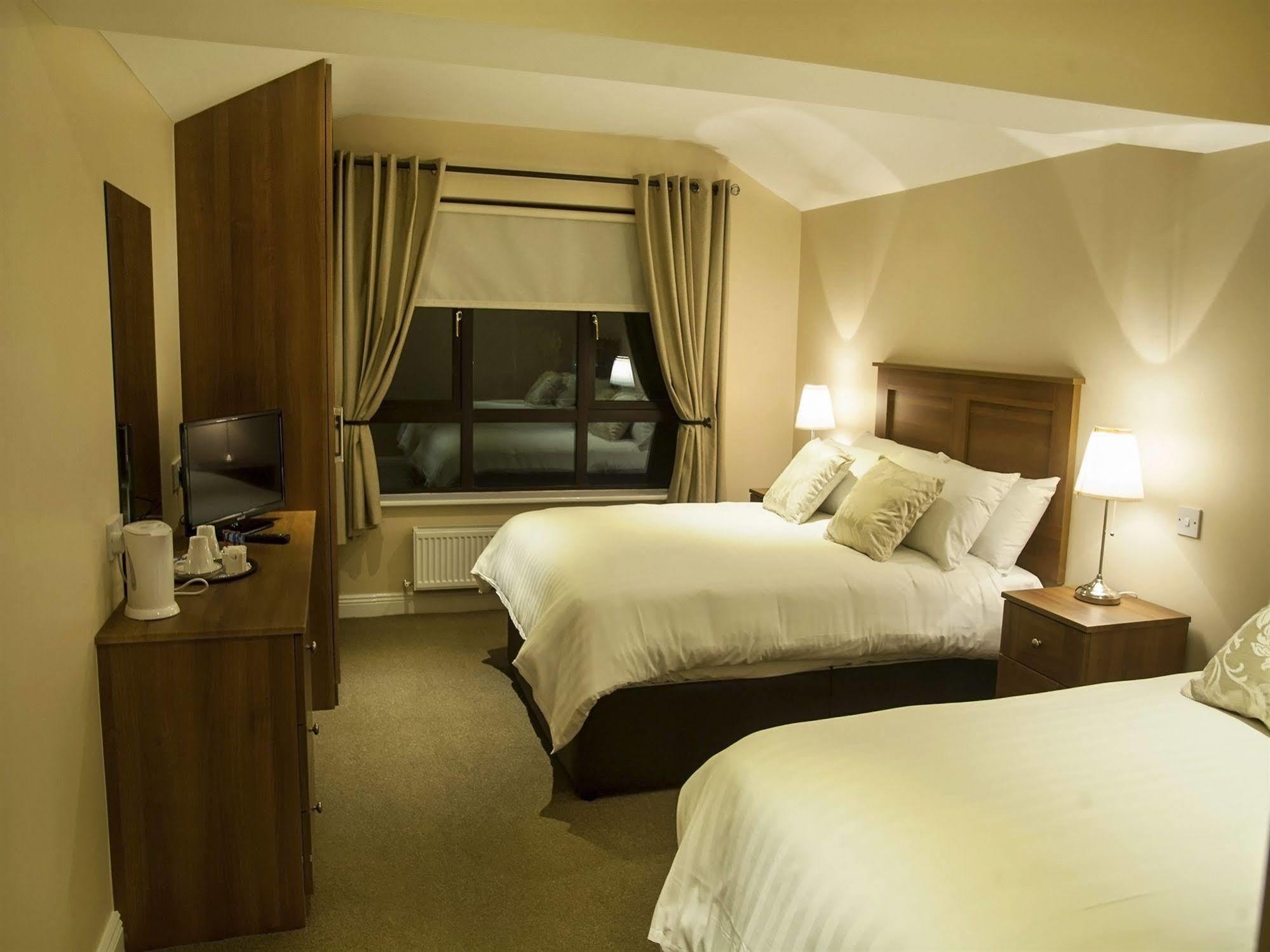 Hillview Self Catering Leilighet Lusk Eksteriør bilde